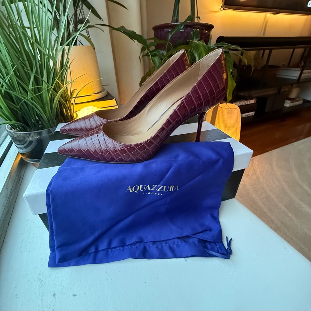 NWT Aquazzura Dark Red Croc-Embossed Heels - Picture 9 of 10